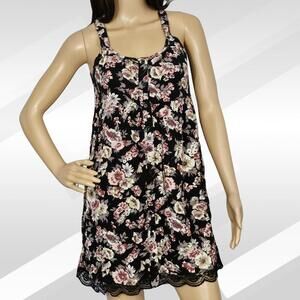 2/$20 Xhilaration Floral Sleeveless Mini Dress with Lace Back Size S